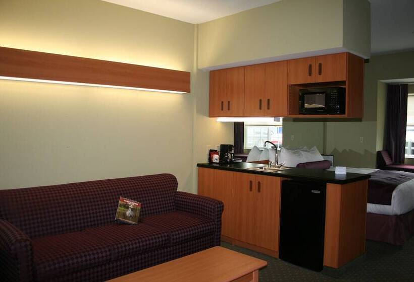 فندق Stay Beyond Inn & Suites