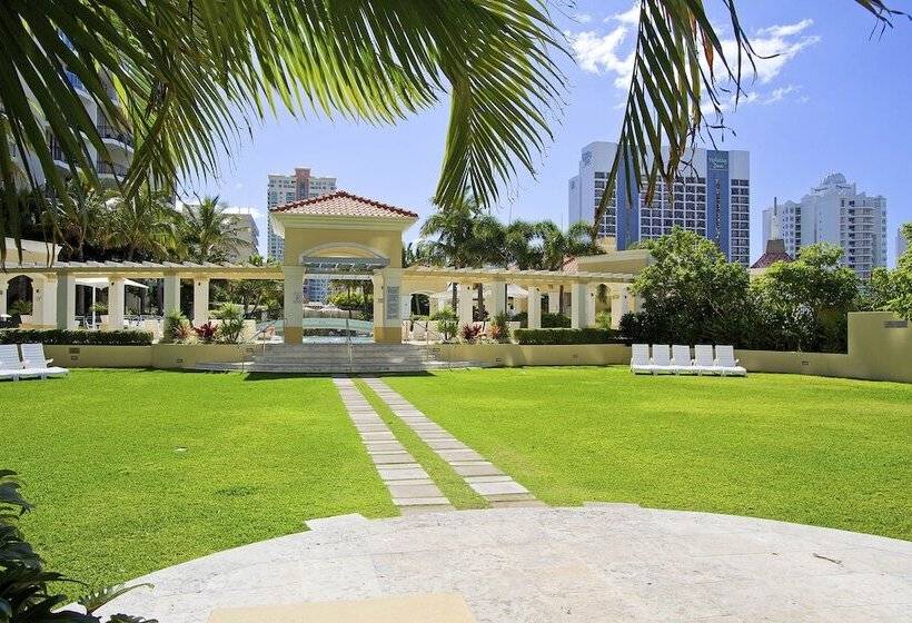 هتل Mantra Towers Of Chevron