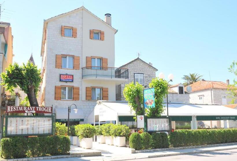 هتل Trogir