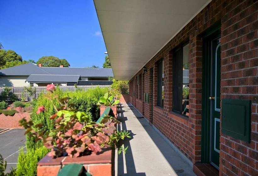 Lamplighter Motel
