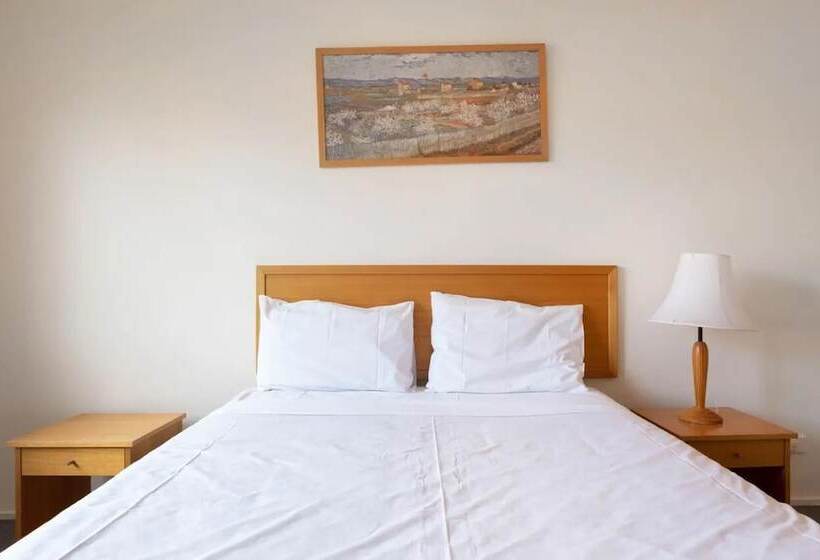 Lamplighter Motel