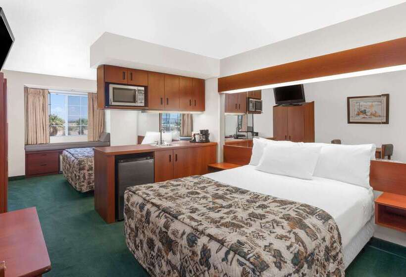 Microtel Inn & Suites By Wyndham Wellton