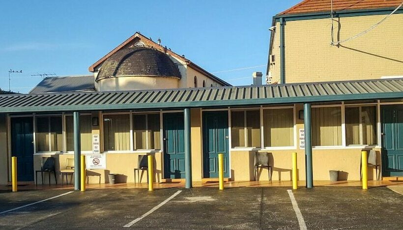 Windsor Motel