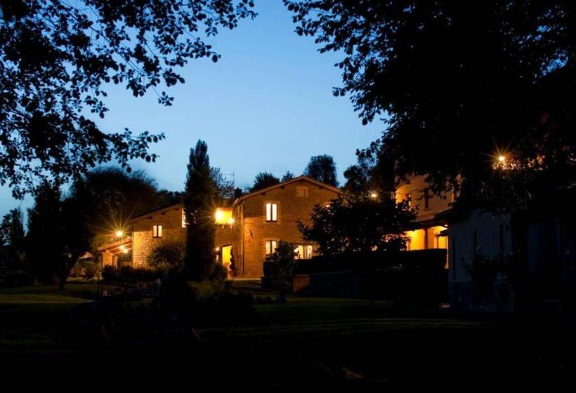 ホテル Agriturismo Le Case