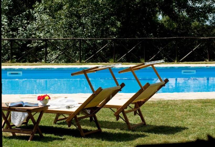 ホテル Agriturismo Le Case