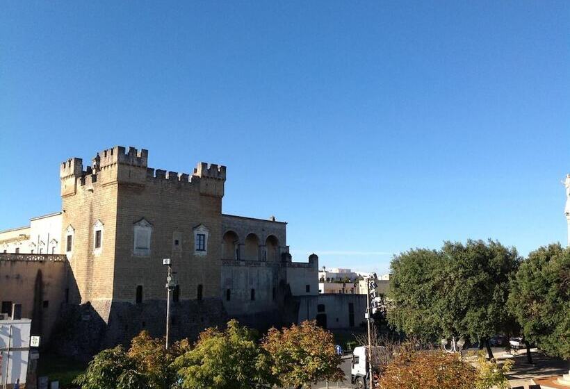 هتل Castello