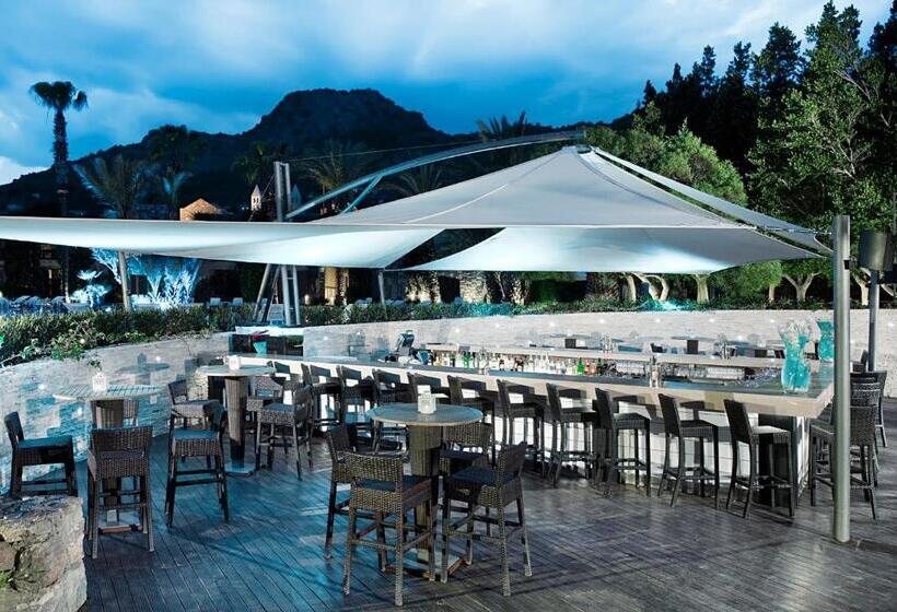 هتل Divan Bodrum Palmira