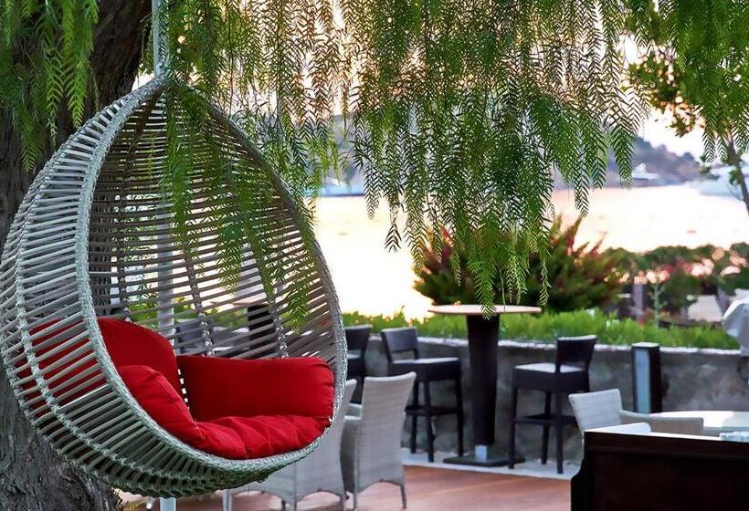 هتل Divan Bodrum Palmira