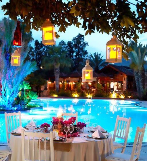 هتل Divan Bodrum Palmira