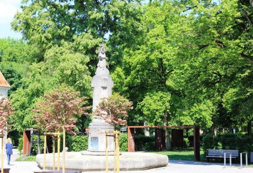 ホテル Gasthof Lamm