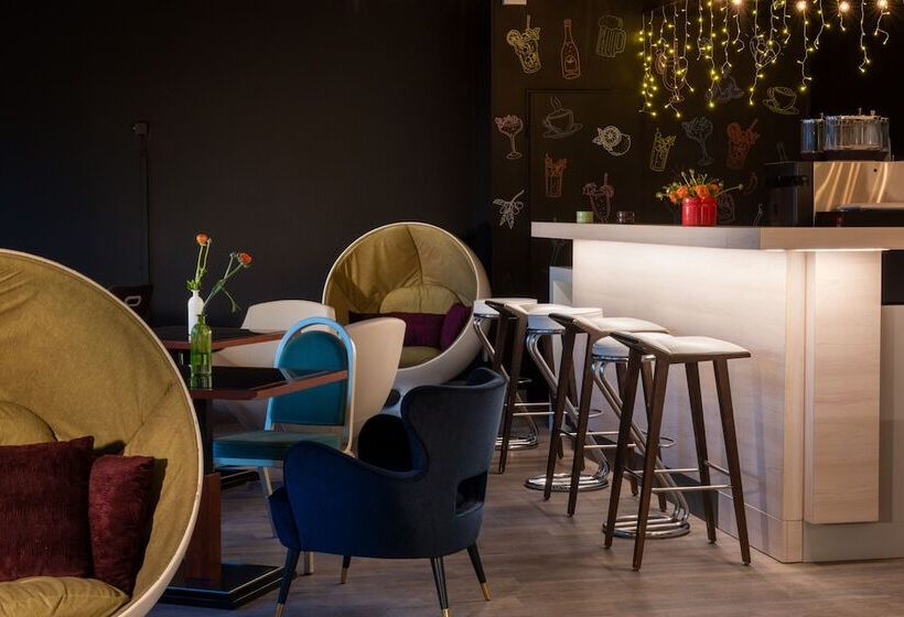 Отель Greet Berlin Alexanderplatz