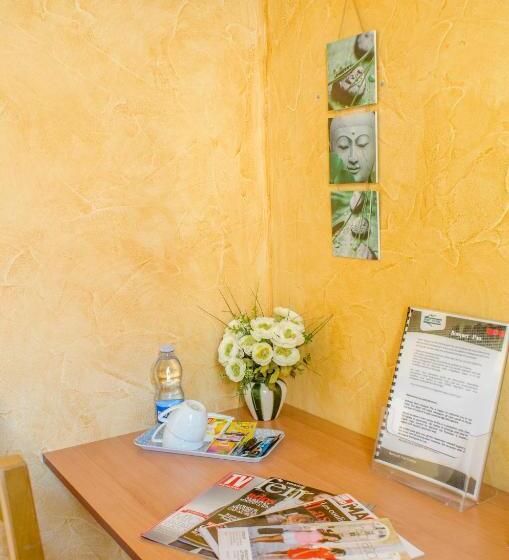 בית מלון כפרי Hôtel Bosquet Pau Centre