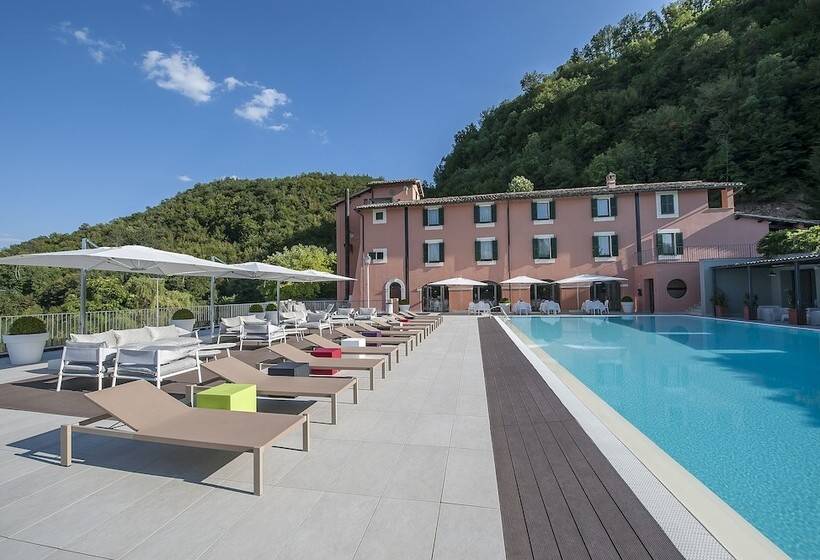 בית מלון כפרי La Reggia Sporting Center