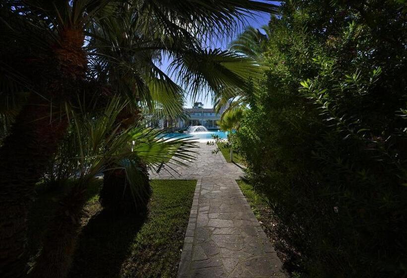 هتل Minerva Resort