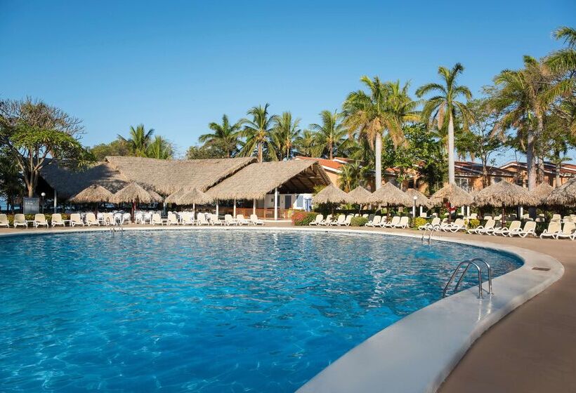 هتل Occidental Tamarindo All Inclusive