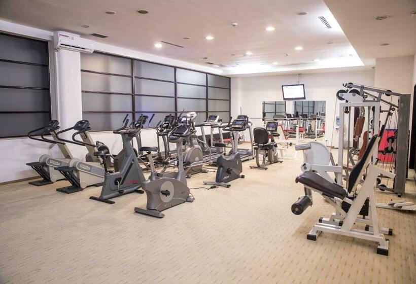 בית מלון כפרי Radon Plaza