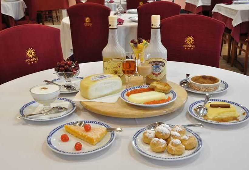 فندق Solneve