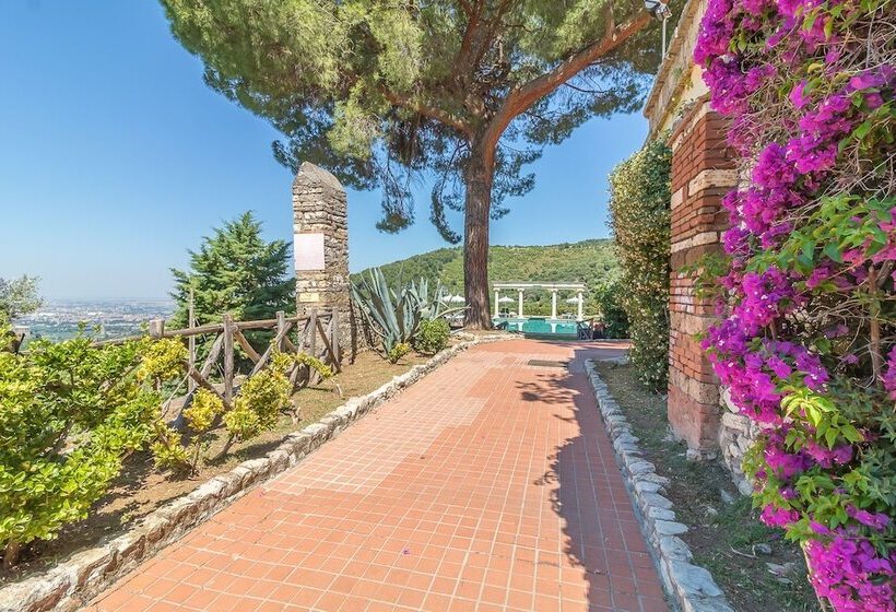 هتل Torre Sant Angelo