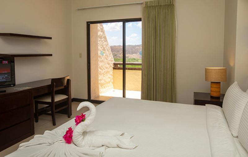 هتل Villas Sol Beach Resort