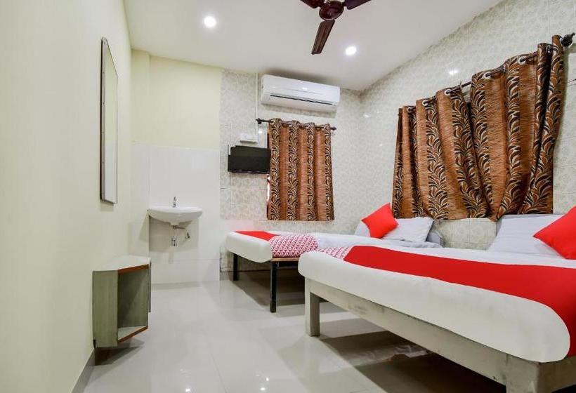 فندق Oyo 69608 Vishwakarma Niwas Service Apartment