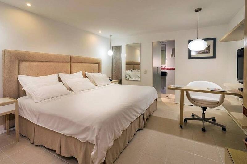 هتل Country International