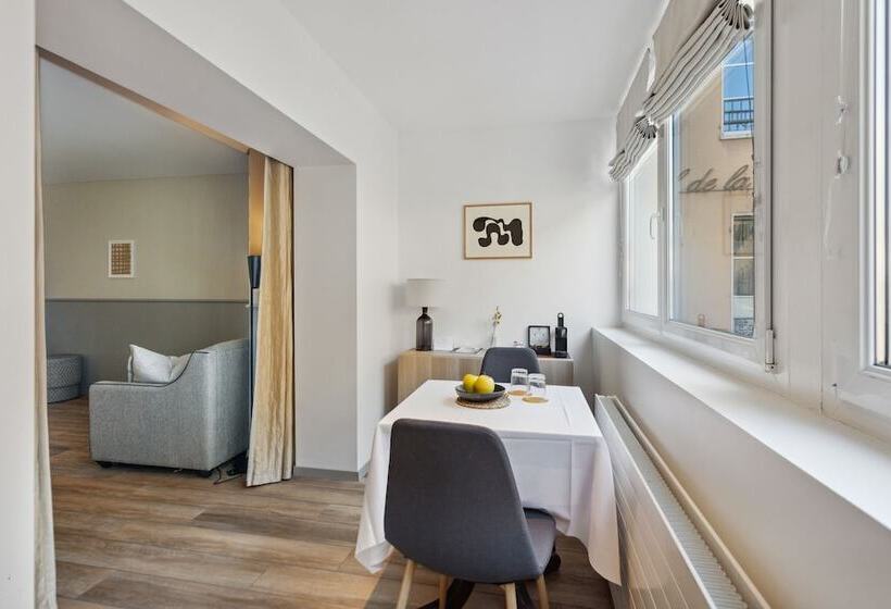 فندق Hôtel De La Couronne