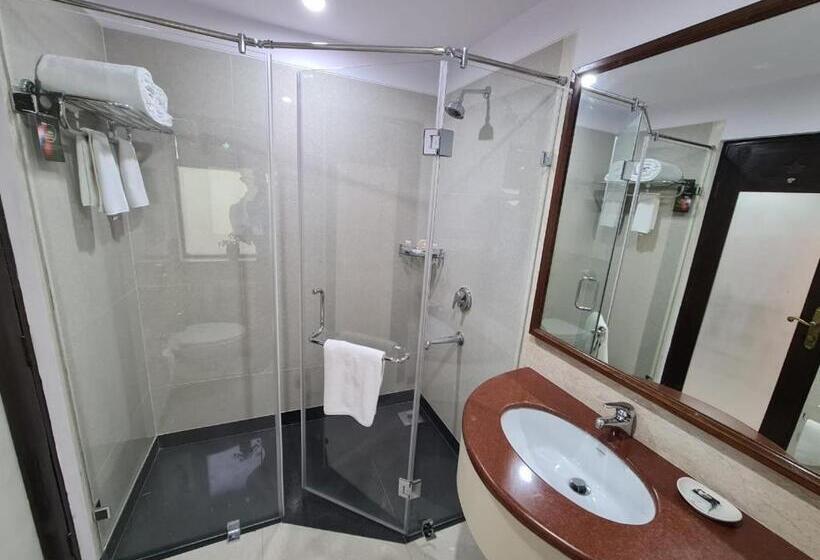 هتل Mercure Goa Devaaya Resort