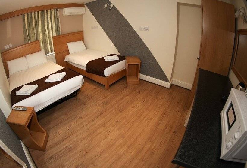 هتل Bob W Holland Park London