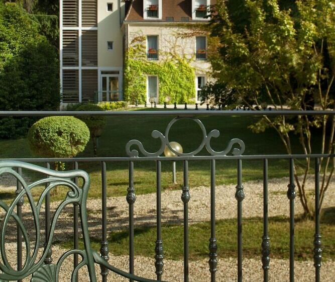 酒店 L Orangerie Du Chateau Des Reynats