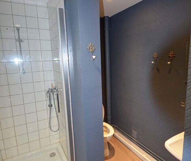 酒店 L'Empereur, sa Femme et le petit Prince