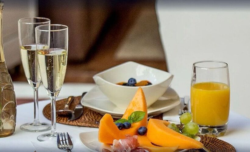 Отель Mamaison Residence Izabella Budapest