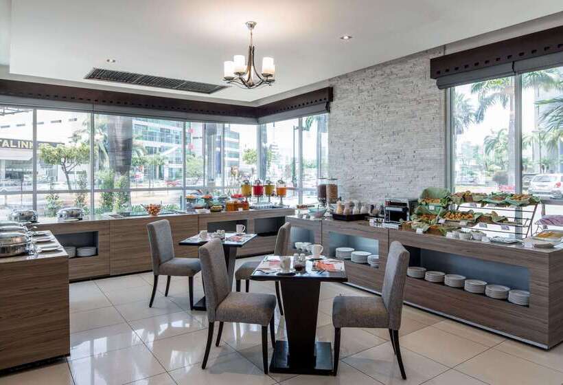 هتل Wyndham Garden Guayaquil