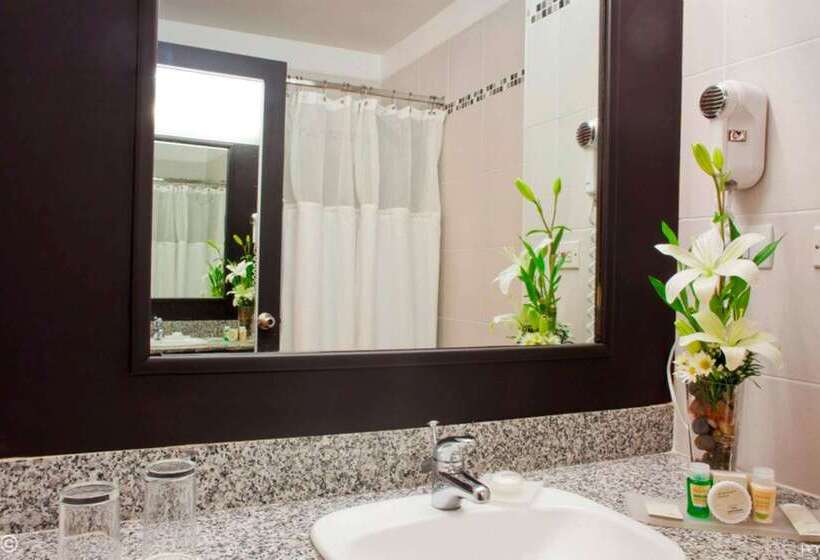 هتل Wyndham Garden Guayaquil