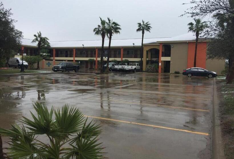 مُتل Texas Inn And Suites City Center At University Dr