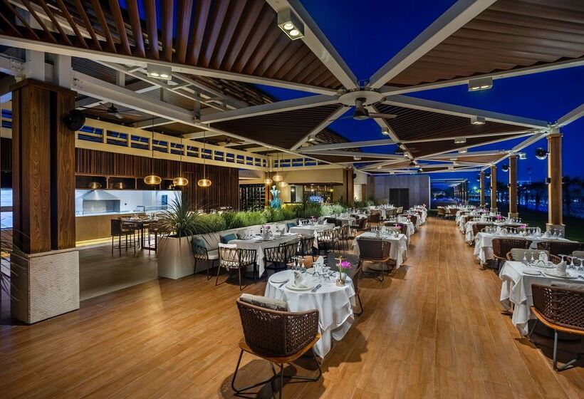 Calista Luxury Resort