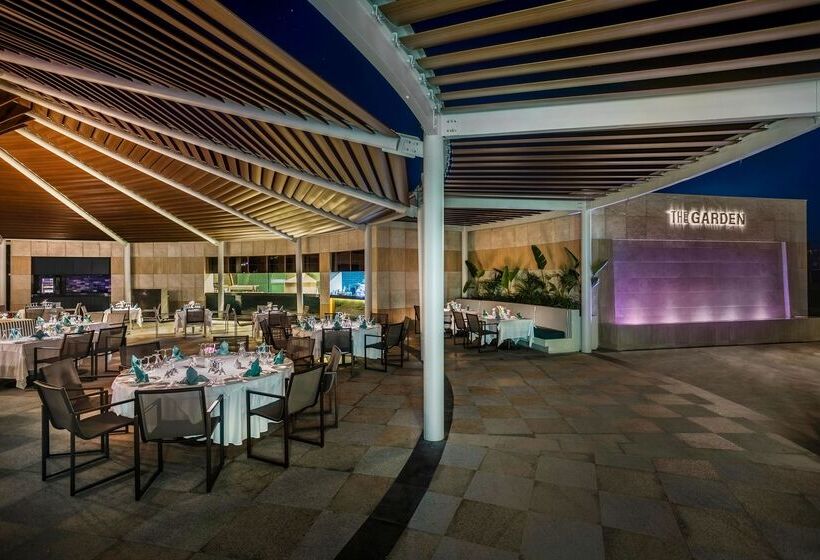 Calista Luxury Resort