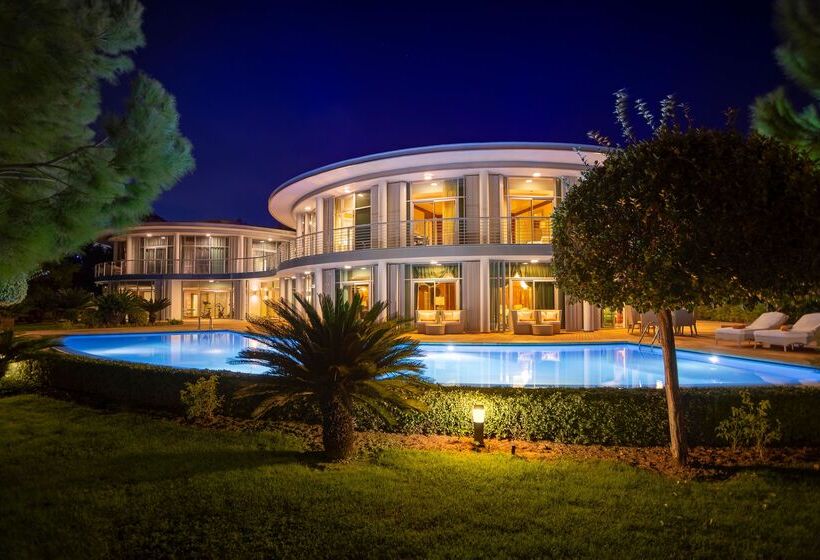 Calista Luxury Resort