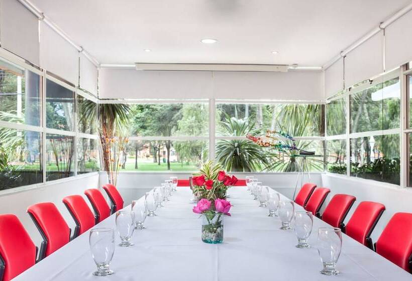 هتل 104 Art Suites