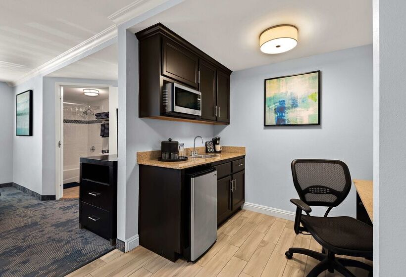 فندق Best Western Plus Manhattan Beach