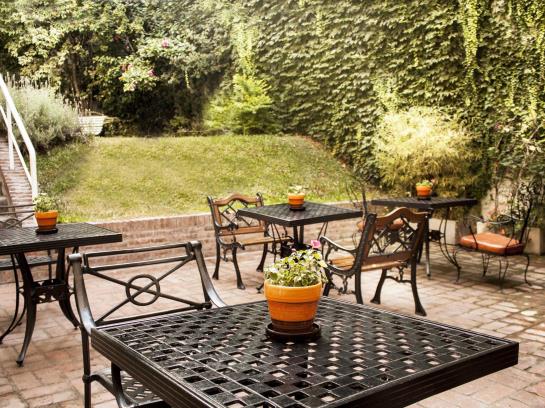 هتل Bohemia Buenos Aires