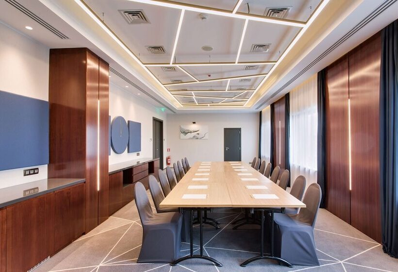 هتل Doubletree By Hilton Cluj – City Plaza