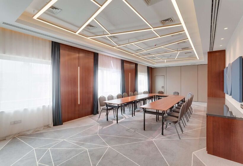 هتل Doubletree By Hilton Cluj – City Plaza