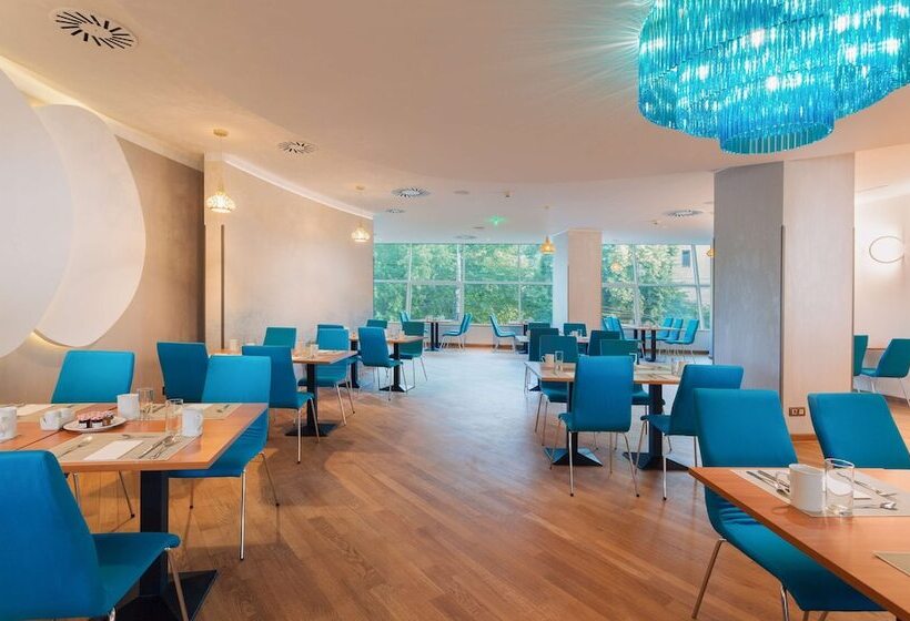 هتل Doubletree By Hilton Cluj – City Plaza