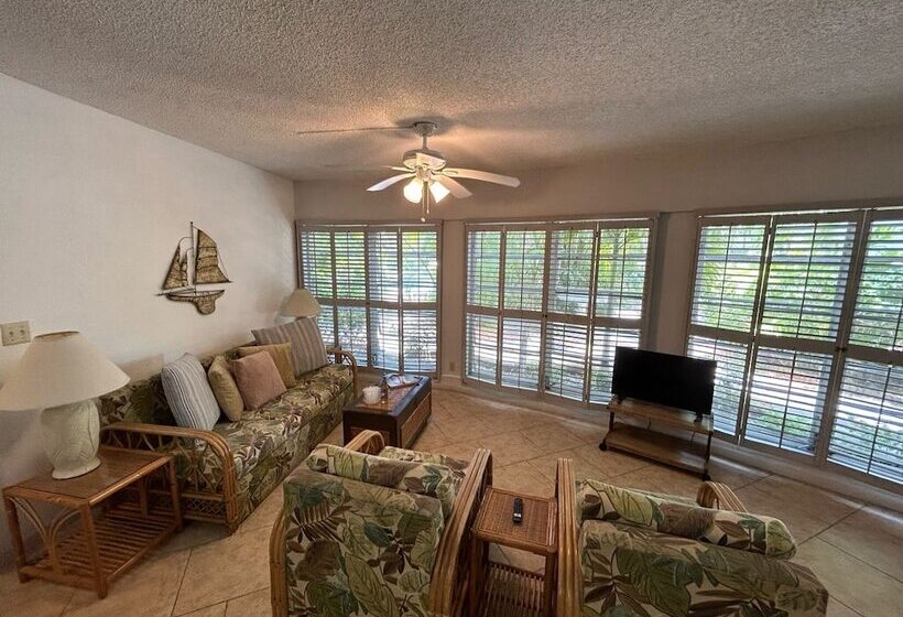 Hotel Freeport Resort & Club