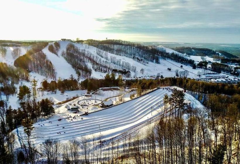 فندق Horseshoe Resort