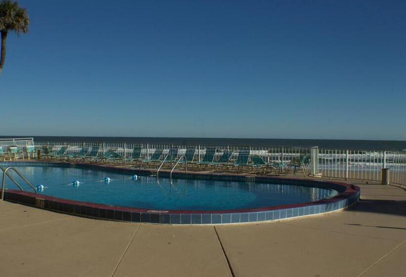 فندق Makai Beach Lodge