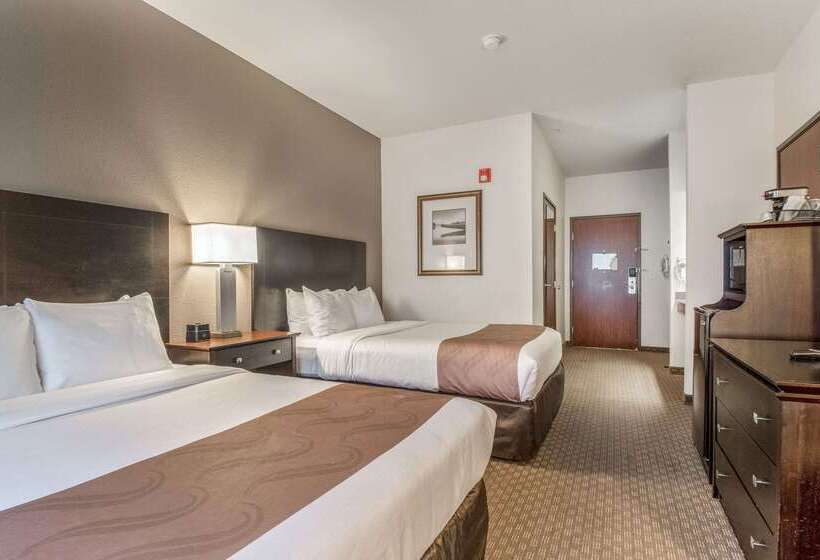 호텔 Quality Inn