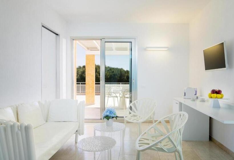 فندق Tirreno Resort