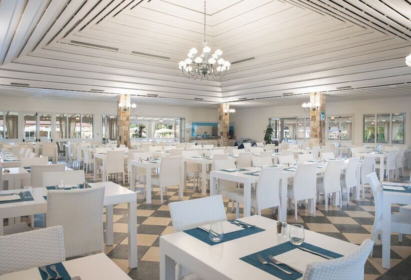 فندق Tirreno Resort