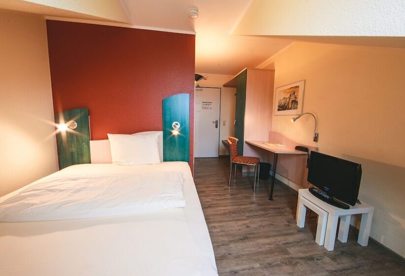 מוטל Plaza Hotel Bruchsal